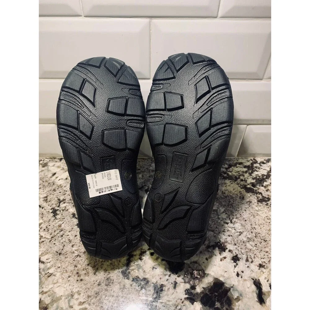 NWT Sandals